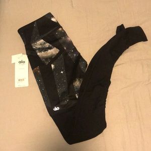 Alo Yoga High-Waist Goddess Legging - Size Small